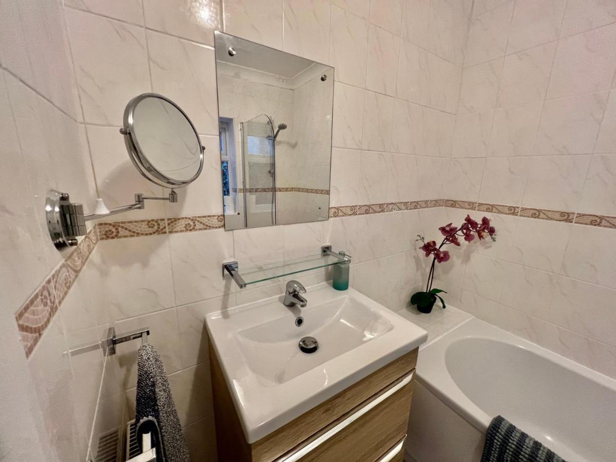 Apartment Fig Tree House Flat 1 *